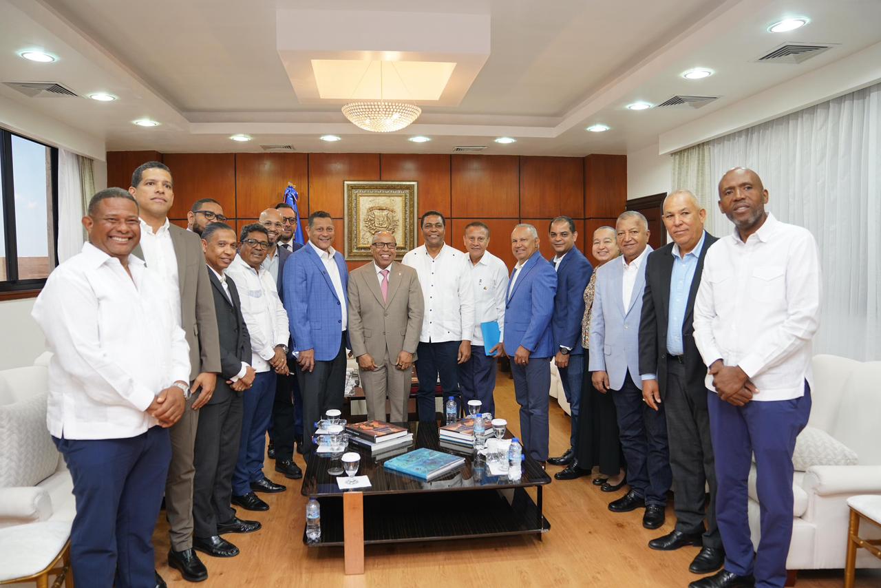 Alcalde Eduardo Kery participa encuentro con el presidente Cámara de Diputados Alfredo Pacheco