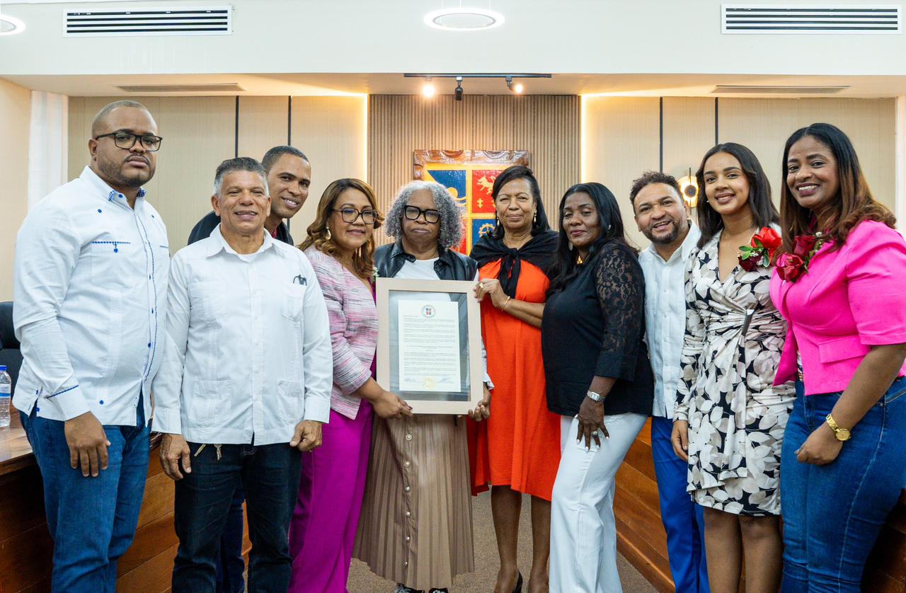 Concejo de Regidores realiza ceremonia de reconocimientos por motivo al Día Internacional de la Mujer