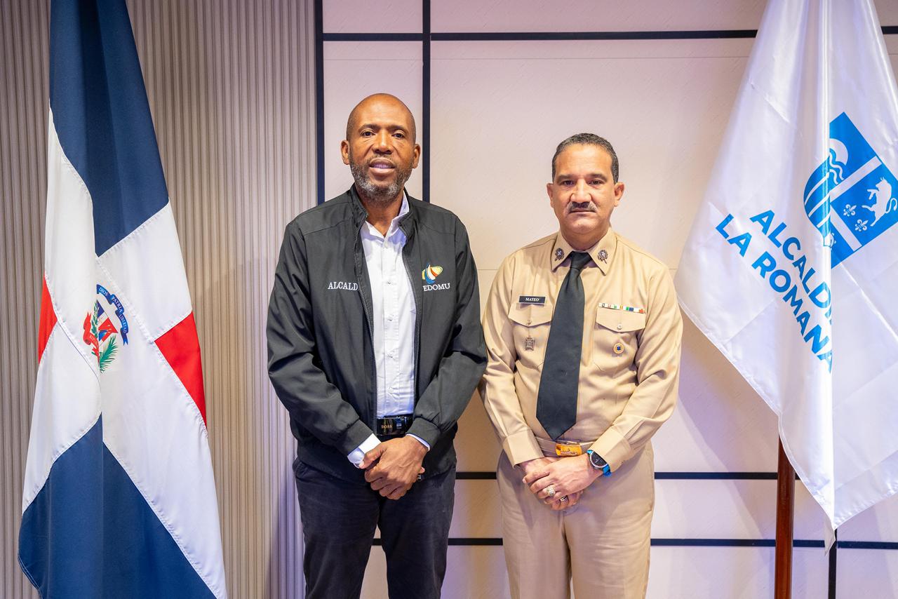 Alcaldía La Romana impulsa embellecimiento Capitanía Puerto La Romana