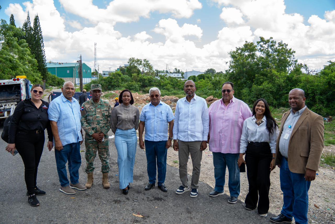 Alcalde Eduardo Kery y Director Bienes Nacionales realizan supervisión de terrenos en La Romana