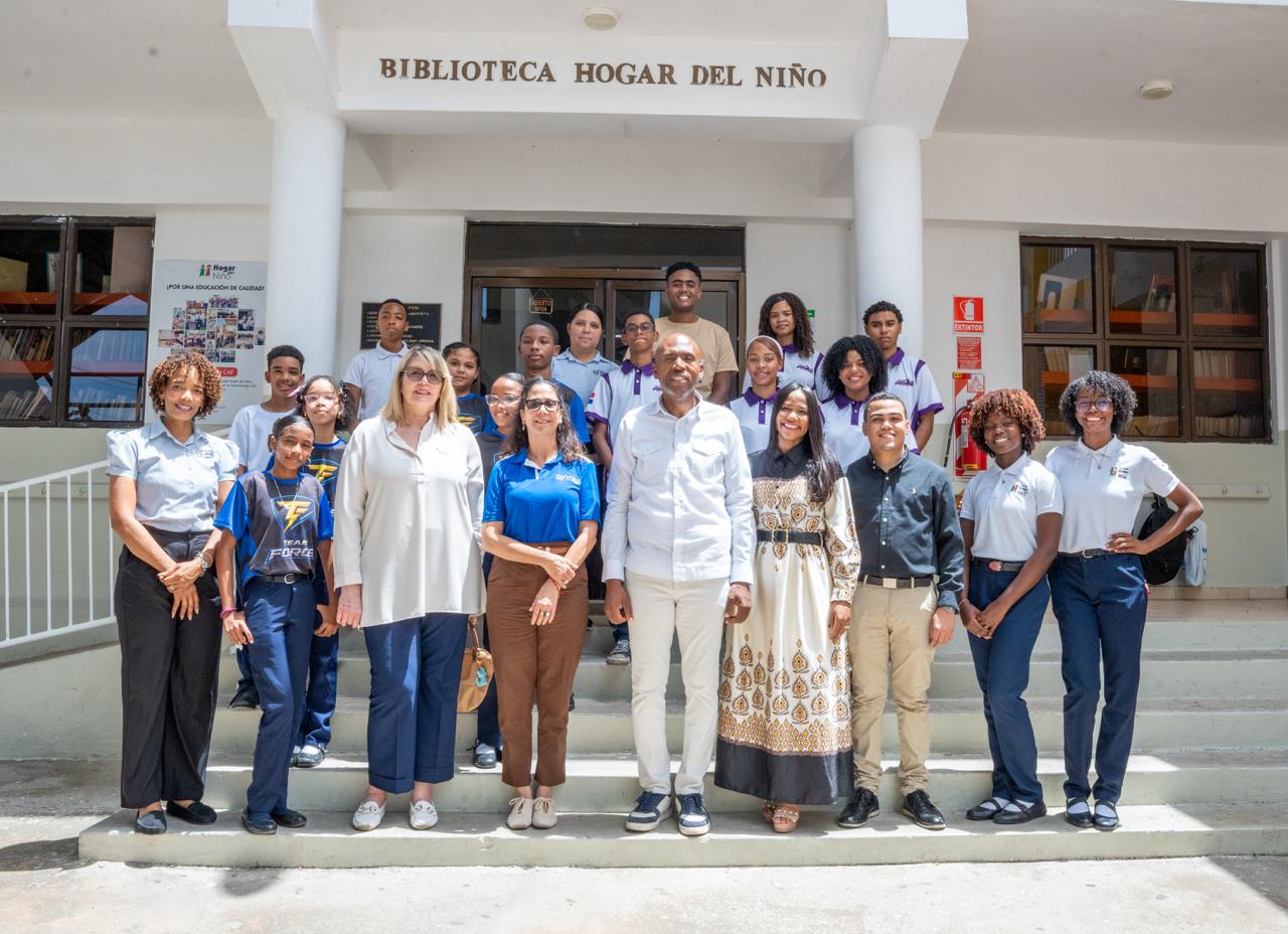 Alcalde Eduardo Kery Metivier realiza recorrido por las instalaciones del Hogar del Niño